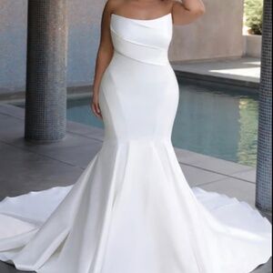 Enzoani Wedding Dress